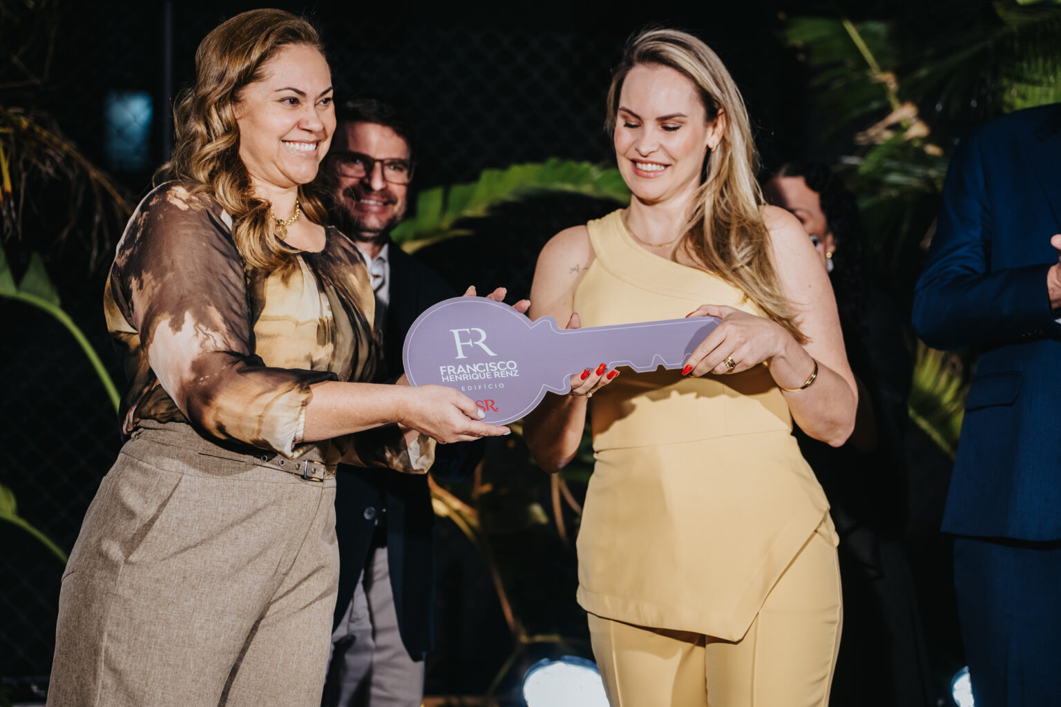 Construtora Saraiva de Rezende entrega o Edifício Francisco Henrique ...